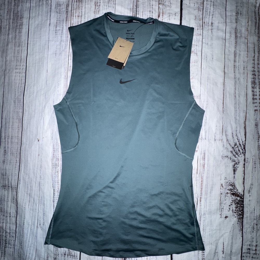 Nike Men's Pro Training Sleeveless Fitness Tank  Tight Fit FB7914-382  XL Gray